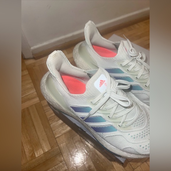 adidas Ultraboost 22
HEAT.RDY Running Shoe (Women) - Picture 16 of 16